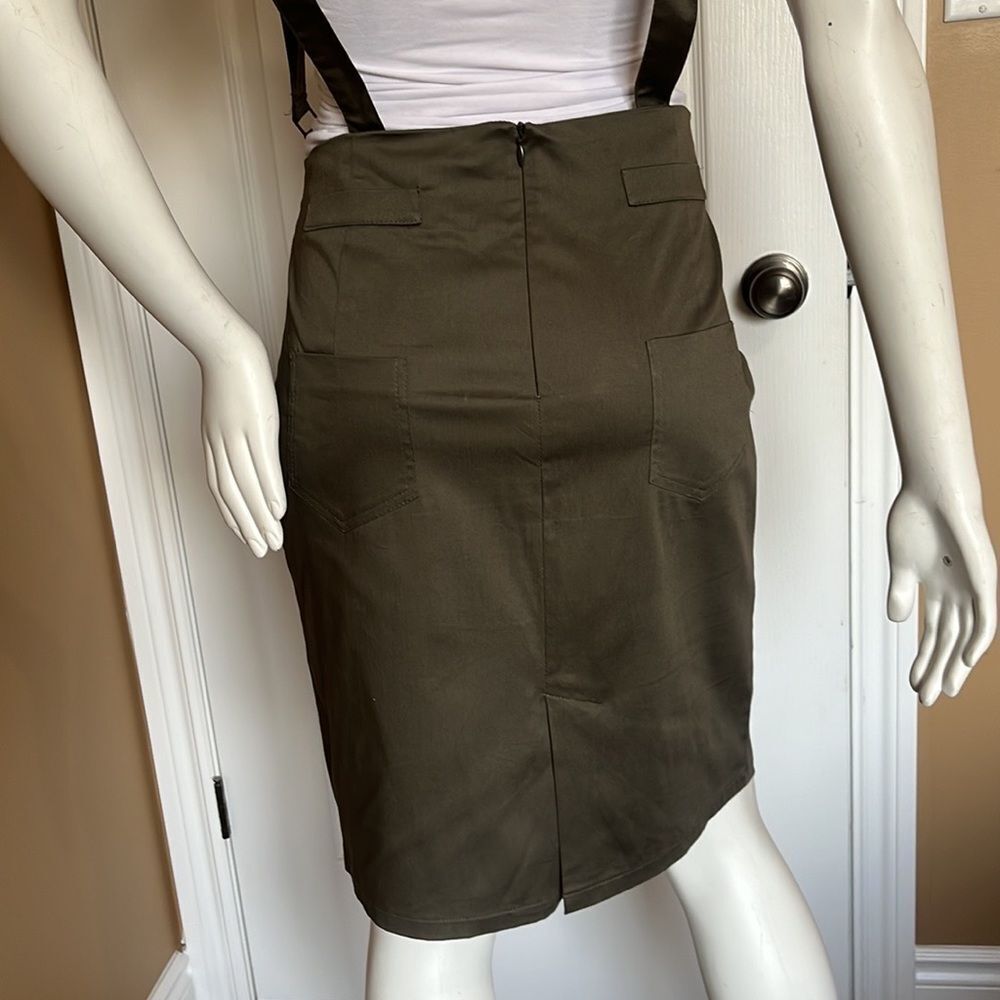Beautiful skirt/ Size 44 - Picture 2 of 13